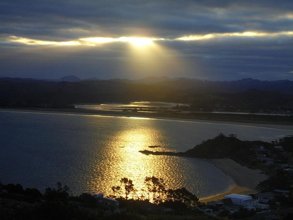 Ocean Purring Views Hotel Tutukaka Exterior photo